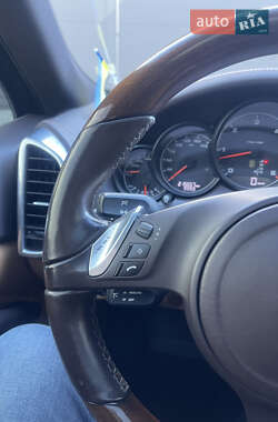 Внедорожник / Кроссовер Porsche Cayenne 2013 в 