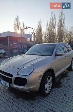 Внедорожник / Кроссовер Porsche Cayenne 2006 в 