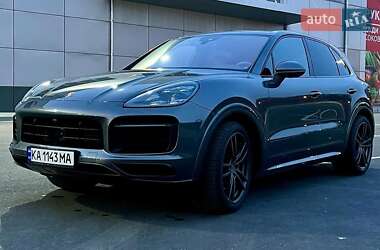 Внедорожник / Кроссовер Porsche Cayenne 2019 в 