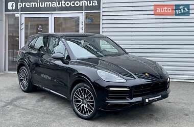 Позашляховик / Кросовер Porsche Cayenne 2022 в Києві