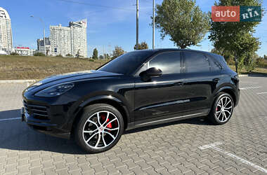 Позашляховик / Кросовер Porsche Cayenne 2019 в Києві