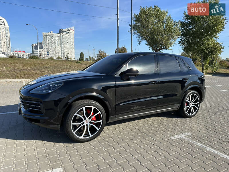 Позашляховик / Кросовер Porsche Cayenne 2019 в Києві