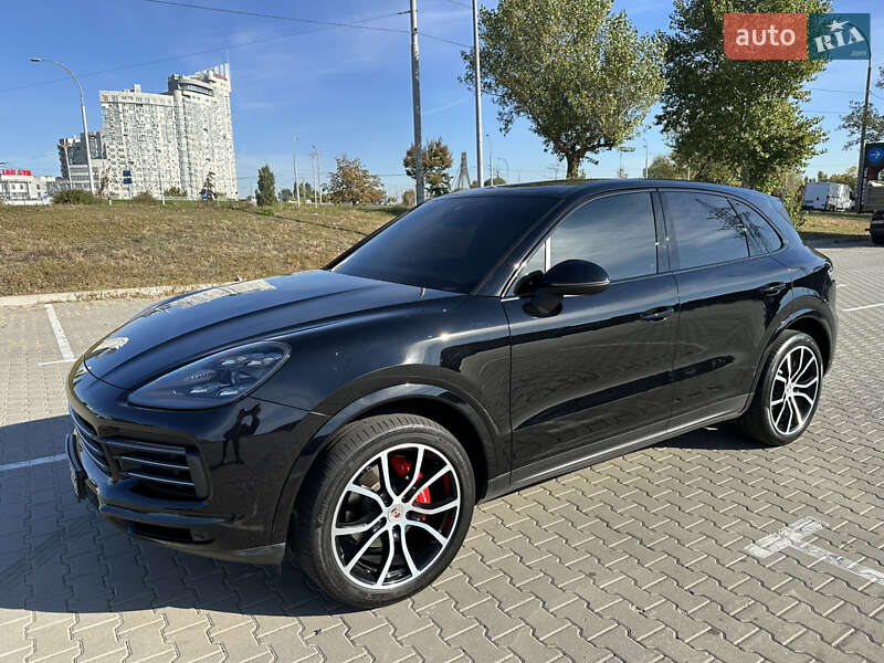 Позашляховик / Кросовер Porsche Cayenne 2019 в Києві