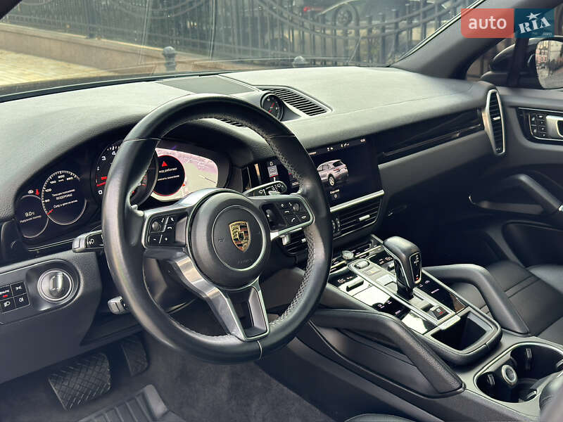 Позашляховик / Кросовер Porsche Cayenne 2019 в Києві