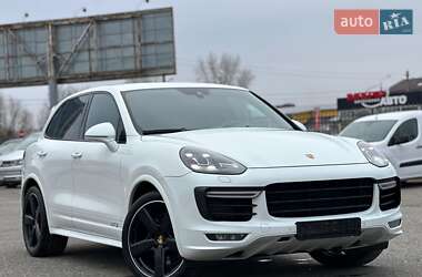 Позашляховик / Кросовер Porsche Cayenne 2016 в Києві