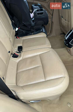 Внедорожник / Кроссовер Porsche Cayenne 2010 в 