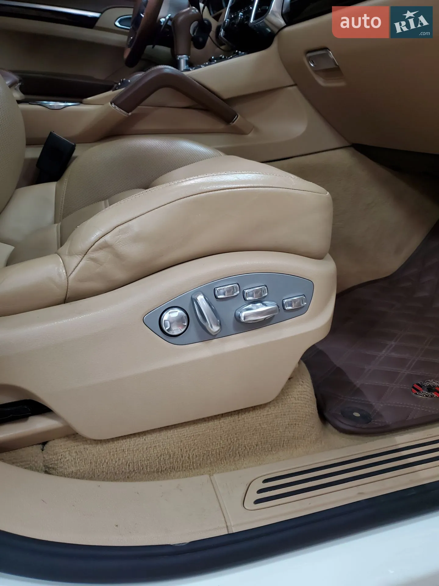 2011 Porsche Cayenne - мініатюра 14