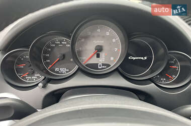 Позашляховик / Кросовер Porsche Cayenne 2011 в 