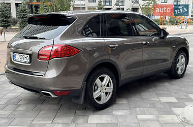 Внедорожник / Кроссовер Porsche Cayenne 2012 в Киеве