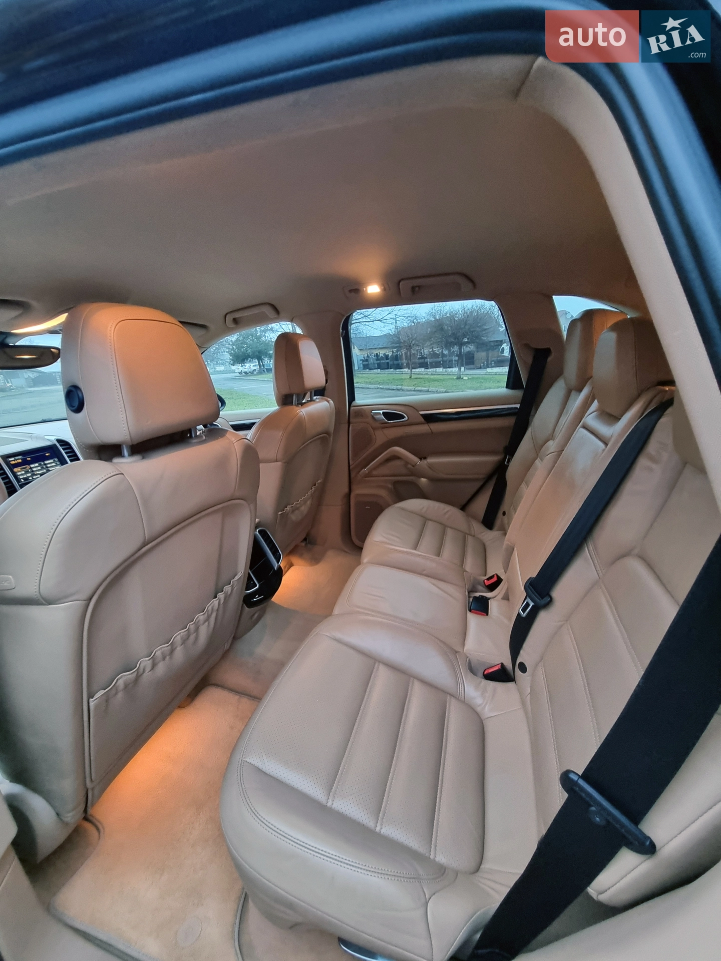 2011 Porsche Cayenne - мініатюра 22