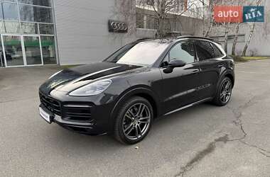 Позашляховик / Кросовер Porsche Cayenne 2019 в Києві