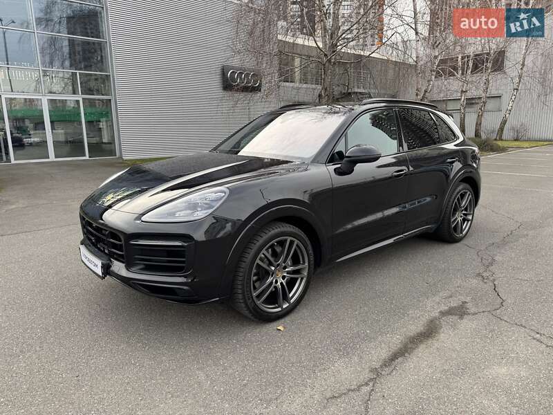 Позашляховик / Кросовер Porsche Cayenne 2019 в Києві