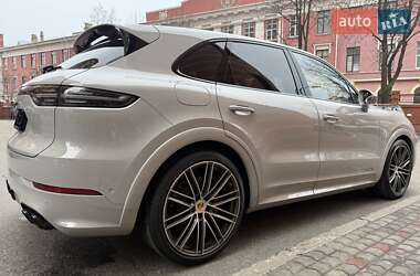 Позашляховик / Кросовер Porsche Cayenne 2022 в Києві