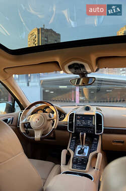 Позашляховик / Кросовер Porsche Cayenne 2012 в Чернівцях