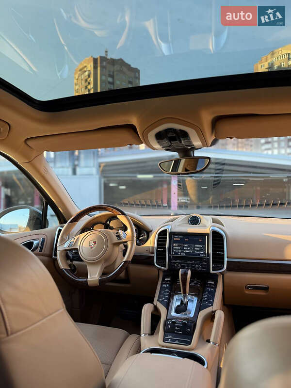Внедорожник / Кроссовер Porsche Cayenne 2012 в Черновцах фото 19 Внедорожник / Кроссовер Porsche Cayenne 2012 в Черновцах