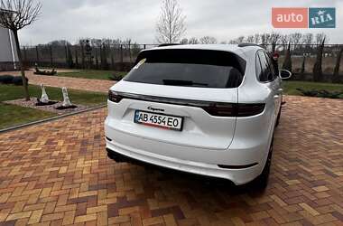 Позашляховик / Кросовер Porsche Cayenne 2019 в 