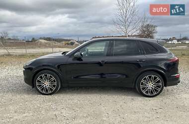 Позашляховик / Кросовер Porsche Cayenne 2017 в Києві