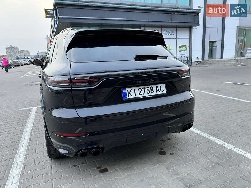 Внедорожник / Кроссовер Porsche Cayenne 2020 в Киеве