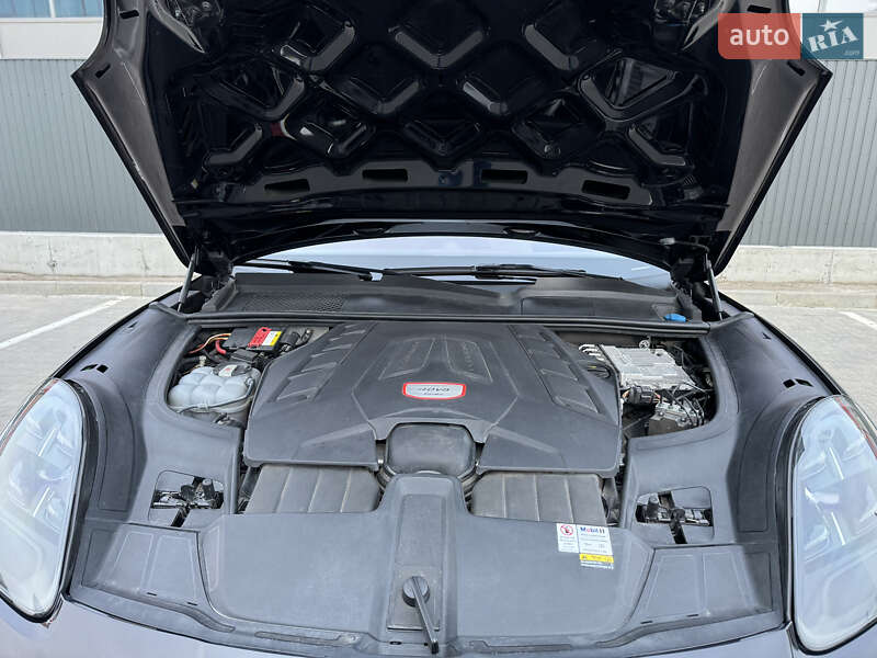 Внедорожник / Кроссовер Porsche Cayenne 2020 в Киеве