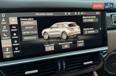 Внедорожник / Кроссовер Porsche Cayenne 2020 в 