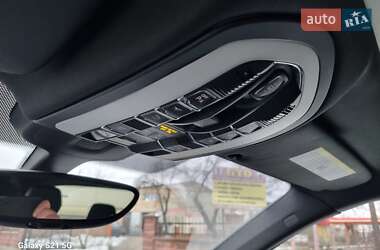 Внедорожник / Кроссовер Porsche Cayenne 2014 в 