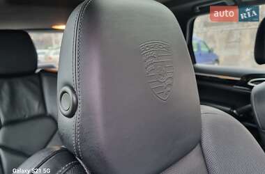 Внедорожник / Кроссовер Porsche Cayenne 2014 в 