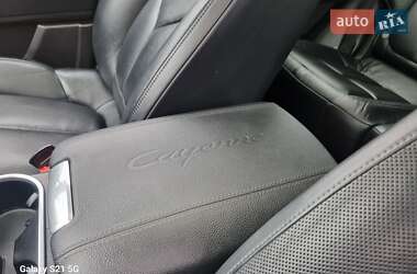 Внедорожник / Кроссовер Porsche Cayenne 2014 в 