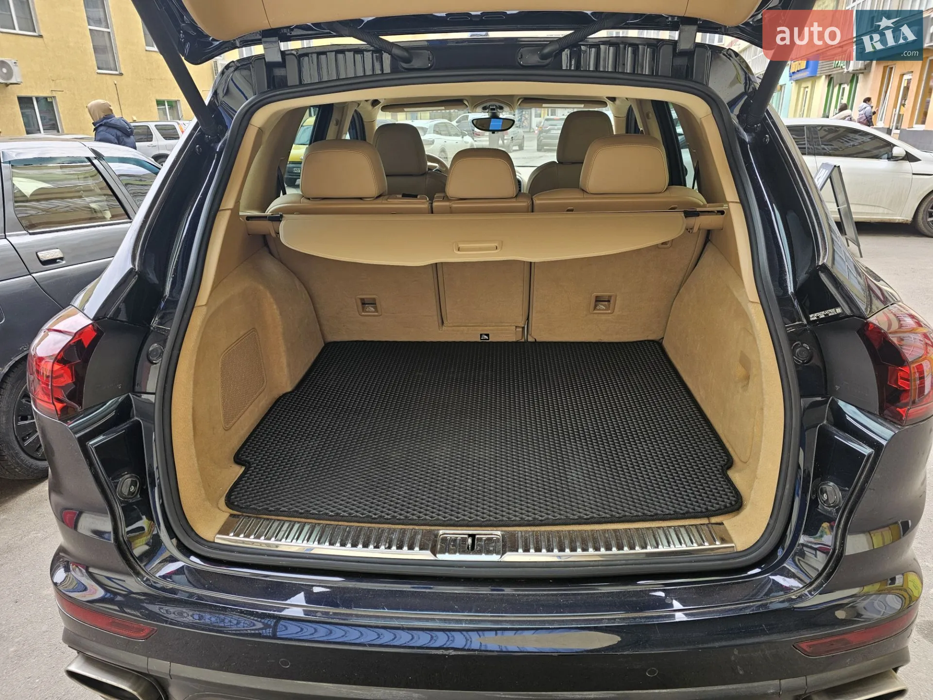 2015 Porsche Cayenne - мініатюра 11