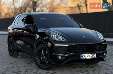 Позашляховик / Кросовер Porsche Cayenne 2016 в Дніпрі