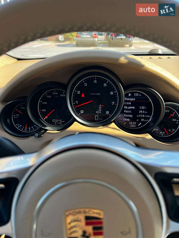 Позашляховик / Кросовер Porsche Cayenne 2016 в Дніпрі фото 5 Позашляховик / Кросовер Porsche Cayenne 2016 в Дніпрі