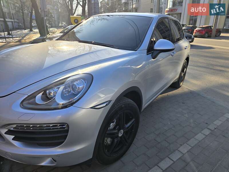 Внедорожник / Кроссовер Porsche Cayenne 2010 в Днепре