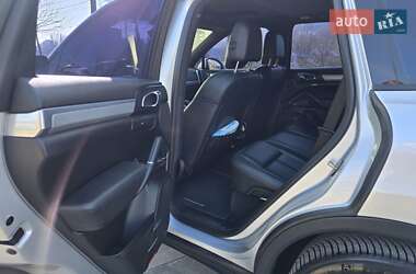 Внедорожник / Кроссовер Porsche Cayenne 2010 в 