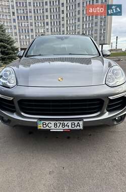 Внедорожник / Кроссовер Porsche Cayenne 2017 в 