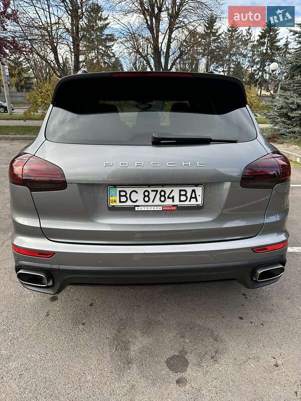 Внедорожник / Кроссовер Porsche Cayenne 2017 в Львове