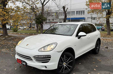 Внедорожник / Кроссовер Porsche Cayenne 2014 в Киеве