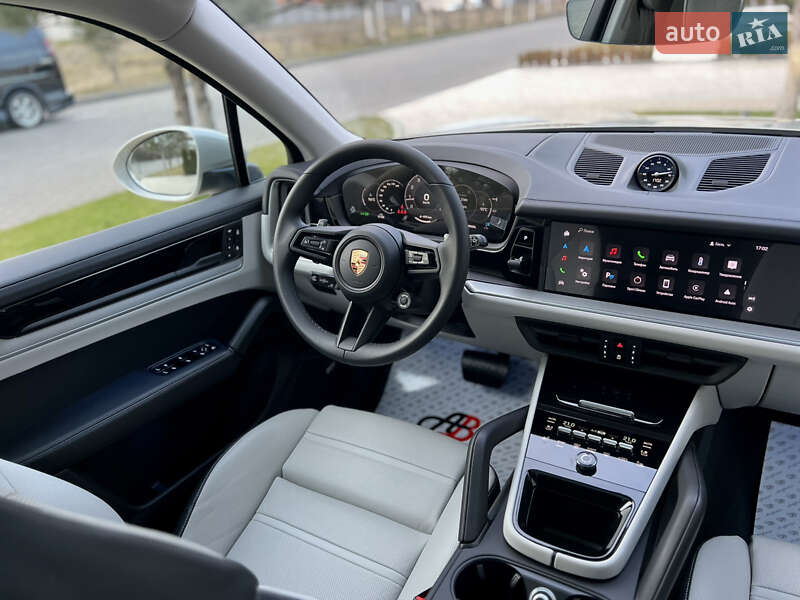 Внедорожник / Кроссовер Porsche Cayenne 2024 в Одессе