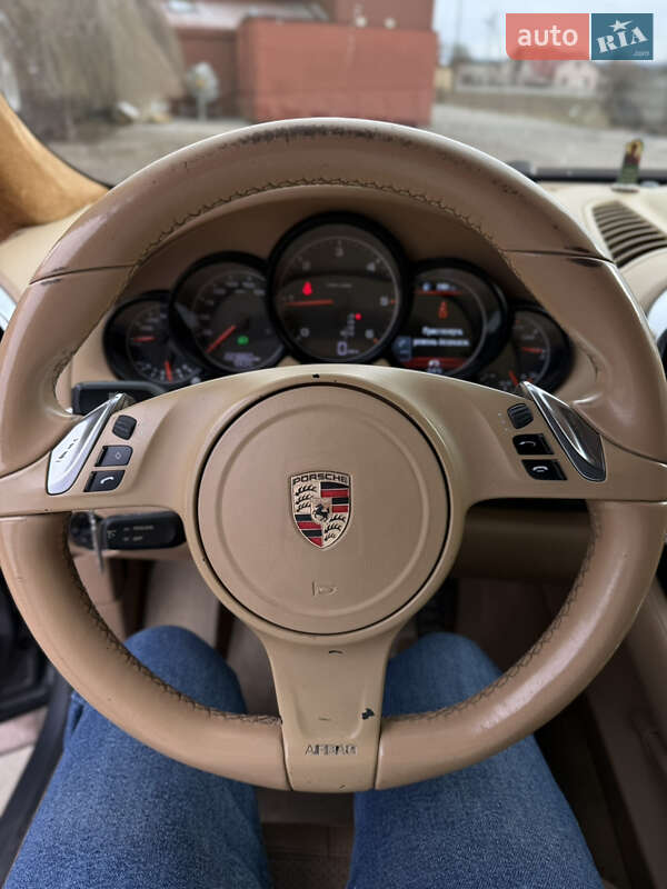 Позашляховик / Кросовер Porsche Cayenne 2013 в Львові