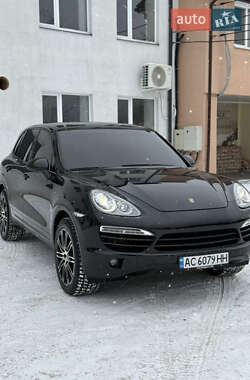 Внедорожник / Кроссовер Porsche Cayenne 2013 в Луцке