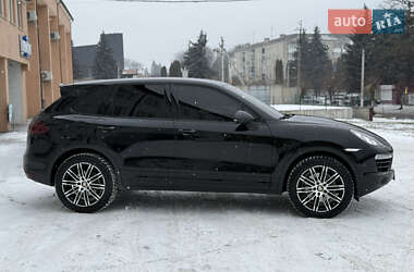 Внедорожник / Кроссовер Porsche Cayenne 2013 в Луцке