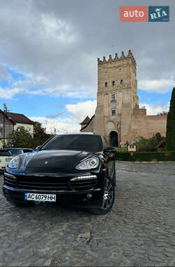 Внедорожник / Кроссовер Porsche Cayenne 2013 в Луцке