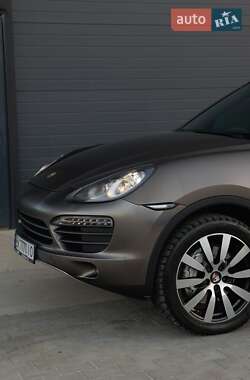 Позашляховик / Кросовер Porsche Cayenne 2011 в Дубні