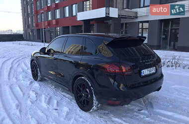 Позашляховик / Кросовер Porsche Cayenne 2013 в Києві