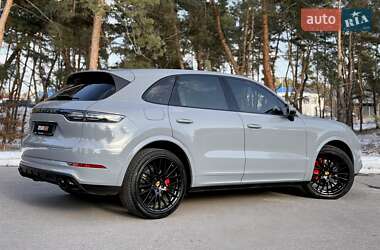 Позашляховик / Кросовер Porsche Cayenne 2018 в 
