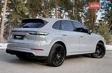 Позашляховик / Кросовер Porsche Cayenne 2018 в 