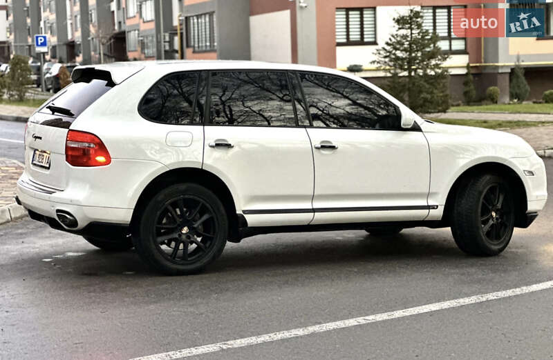 Позашляховик / Кросовер Porsche Cayenne 2009 в Золочеві