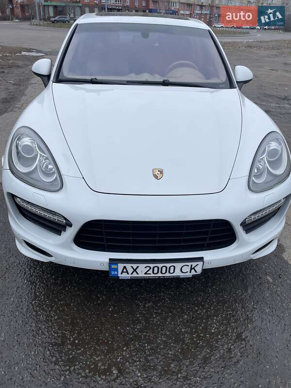 Porsche Cayenne 2012