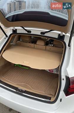 Внедорожник / Кроссовер Porsche Cayenne 2012 в 