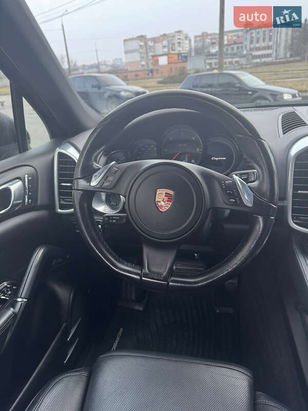 Внедорожник / Кроссовер Porsche Cayenne 2014 в Хмельницком