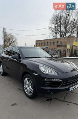 Позашляховик / Кросовер Porsche Cayenne 2012 в Полтаві