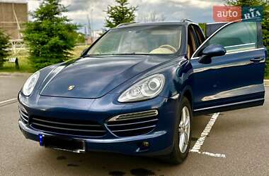 Позашляховик / Кросовер Porsche Cayenne 2012 в Києві